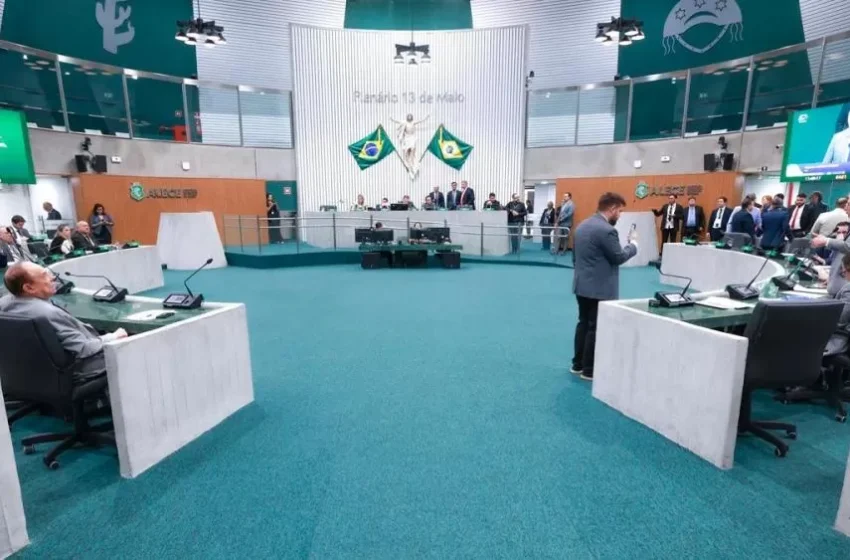  ALECE aprova medidas propostas pelo governador Elmano de Freitas