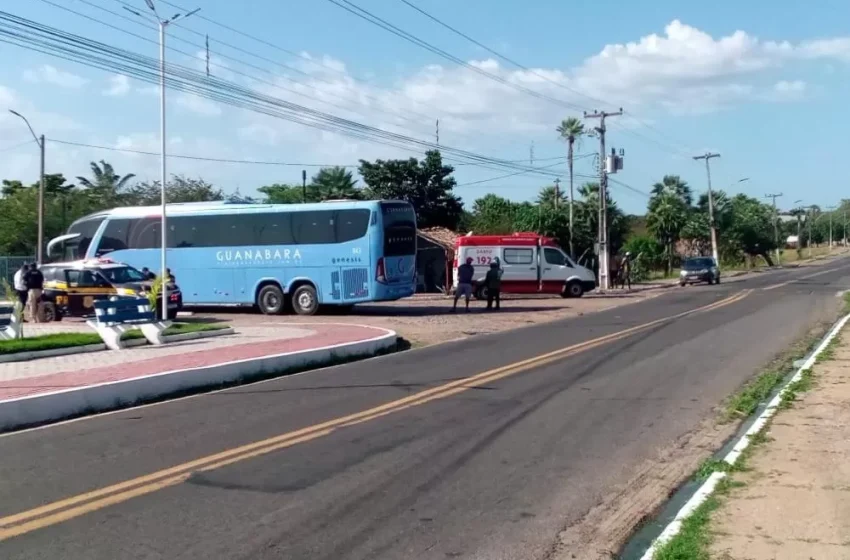  Motociclista embriagado colide com ônibus da Guanabara na BR-343, em Buriti dos Lopes