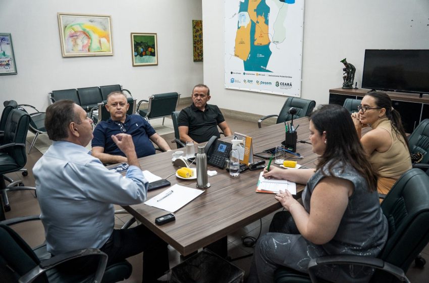  Secretaria do Desenvolvimento Econômico do Ceará debate projeto de expansão do polo de confecção em Alto Santo
