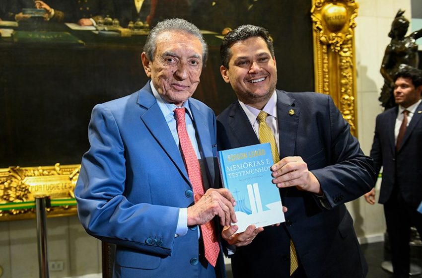 Memórias e Testemunhos: livro de Edison Lobão traz fatos da democracia brasileira