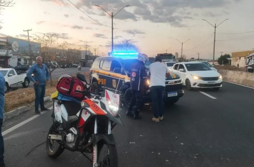 Motorista de carreta freia bruscamente e motociclista se fere na BR-316, em Teresina