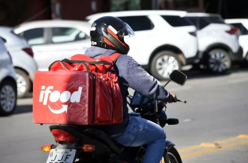  Câmara aprova urgência de projeto que prevê vale a entregadores de app