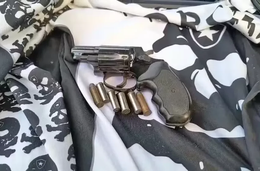  Polícia do Rio faz operação contra torcidas organizadas envolvidas em crimes no Rio