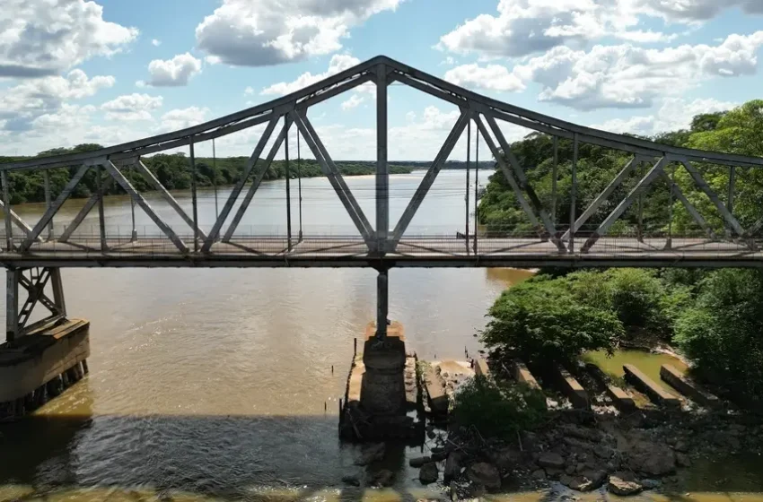  Ponte Metálica, entre Teresina e Timon (MA), é liberada após um mês de interdição