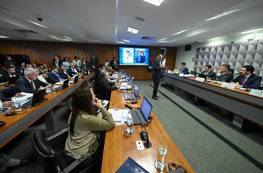  CPMI: Fernando Cavalcanti apela ao silêncio e parlamentares apontam negócios suspeitos