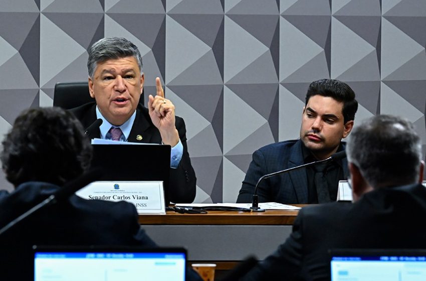 Ex-presidente de associação se cala na CPMI e parlamentares falam em prisão