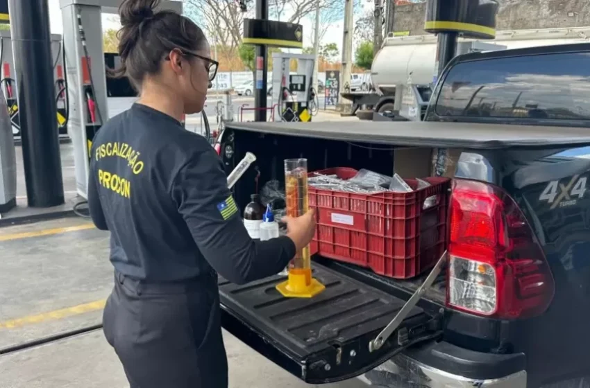  Posto de combustível é interditado por vender gasolina adulterada na Zona Leste de Teresina