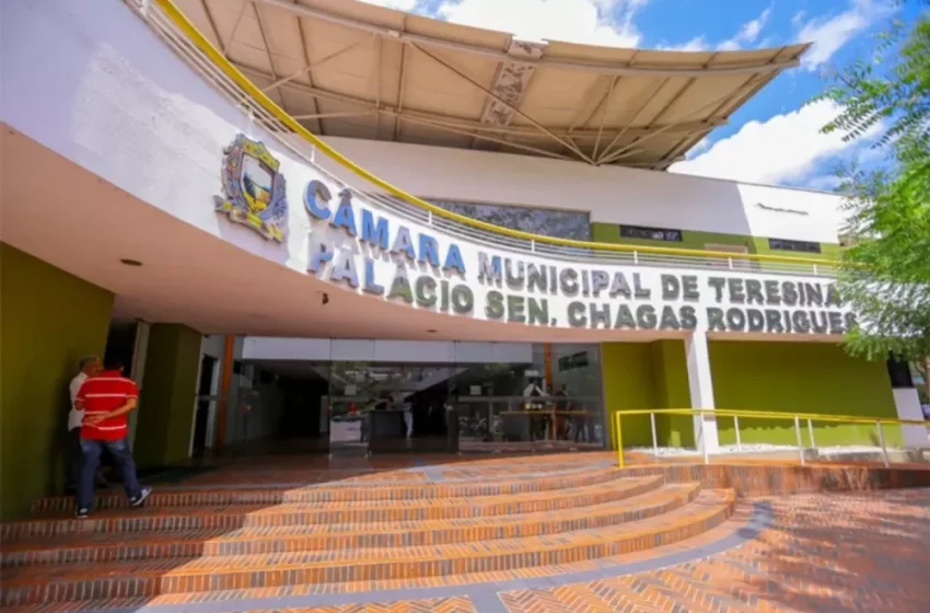  Lei promulgada pela Câmara altera regras de aposentadoria e indenizações