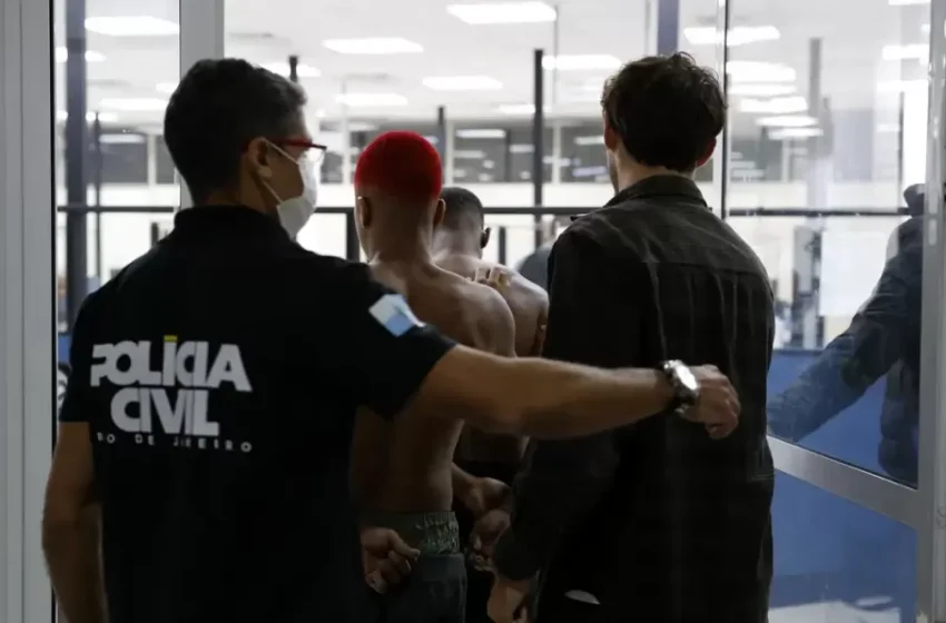  Policiais Civis cobram benefício de pensão integral após megaoperação no Rio