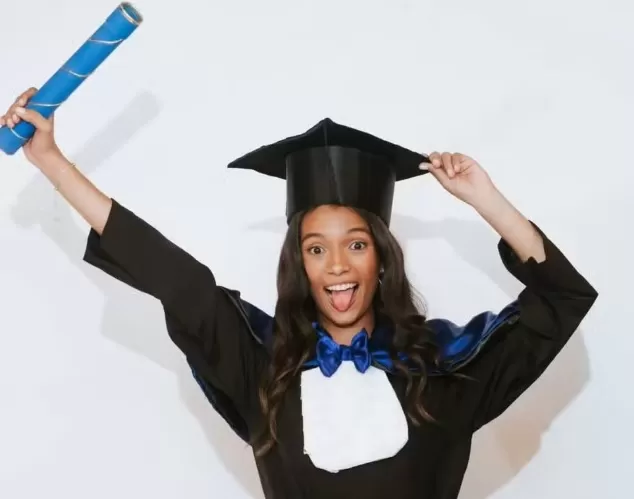  Rayssa Leal conclui Ensino Médio e comemora conquista: “Um sonho realizado”