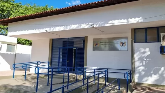 Adolescente de 14 anos é apreendida após ameaçar professores e assistente social em Teresina, no Piauí