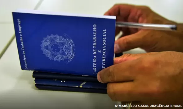  Desemprego cai para 5,1% em dezembro, o menor já registrado no país