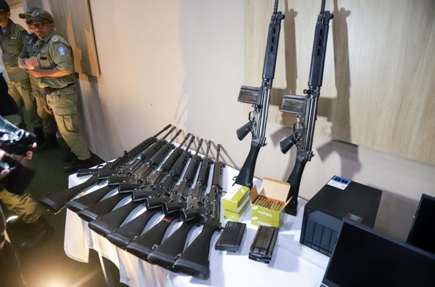  Governo do Piauí recebe 50 fuzis e equipamentos de informática para reforçar segurança pública