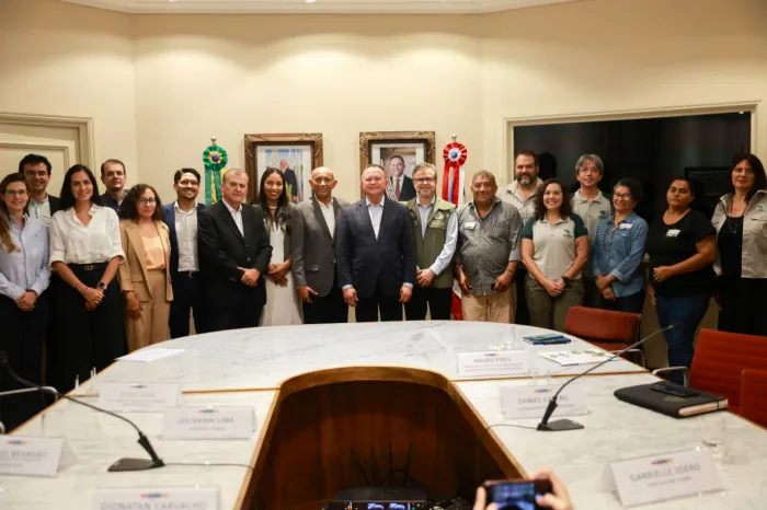 wp header logo 493.png