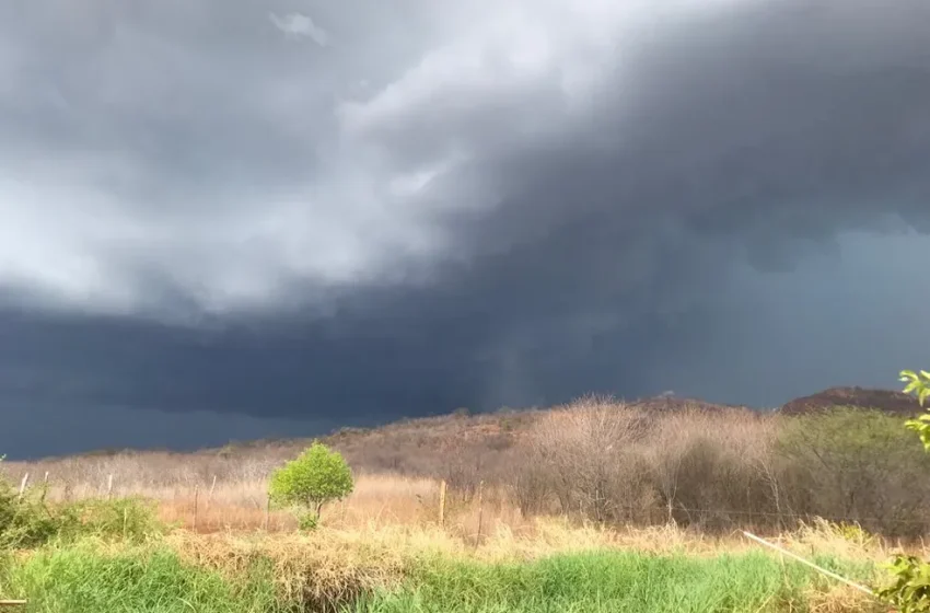  Alerta do Inmet prevê chuvas intensas e ventos fortes em quase 200 cidades do Piauí