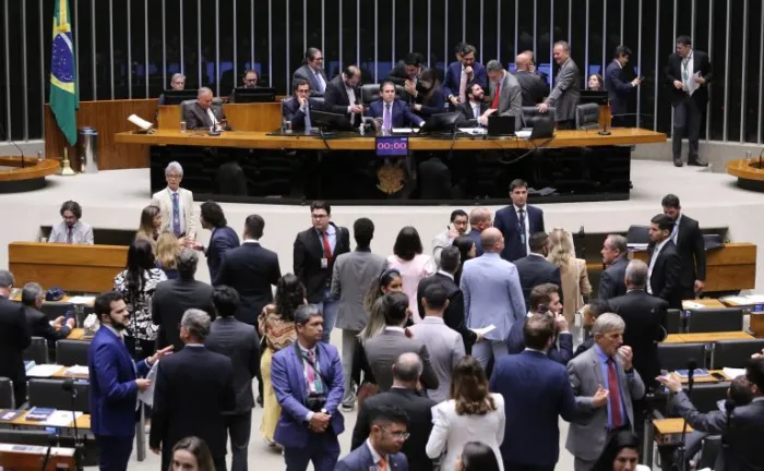  Plenário pode votar projeto que que fundo de calamidade pública financie Operação Carro-Pipa