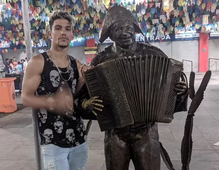  Família tenta trazer corpo de piauiense morto em operação policial no Rio para o interior do estado