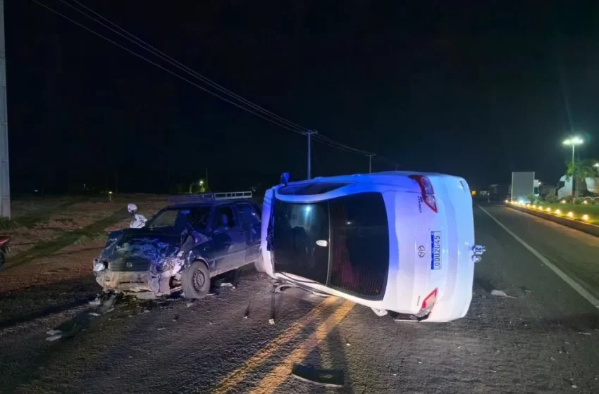  Ultrapassagem termina em colisão e interdita BR-230 na chegada de Oeiras