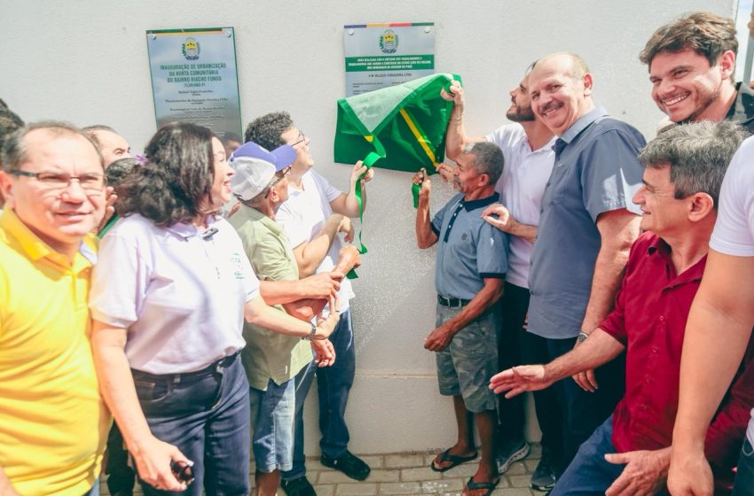  Rafael Fonteles entrega urbanização de horta comunitária em Floriano; obra beneficia 35 famílias