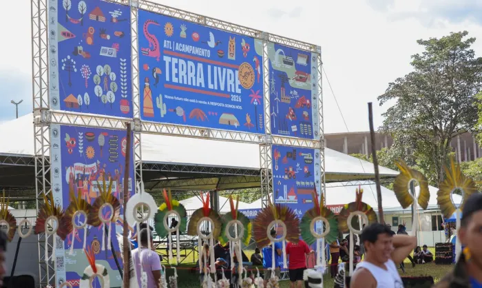  Indígenas pedem territórios livres da exploração de petróleo