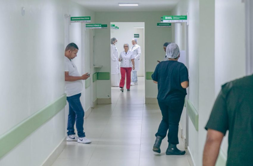  Rafael Fonteles inaugura UTI e Central de Diagnóstico em Corrente e anuncia mais R$ 5 milhões em investimentos para a cidade