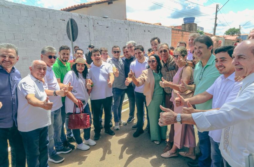  Governador inaugura e visita obras de mobilidade e saúde em Corrente que somam R$ 4 milhões em investimentos