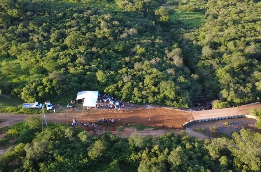  Com investimento de mais de R$ 600 mil, SAF inaugura passagem molhada em comunidade quilombola de Oeiras