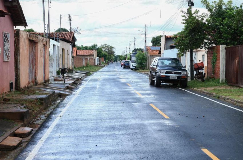  Governo do Estado executa obras pavimentação asfáltica em Piripiri e Capitão de Campos