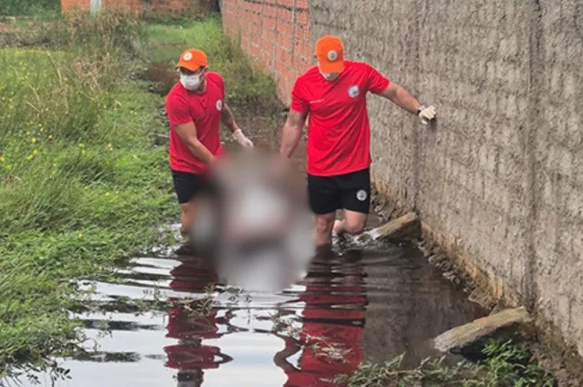  Corpo de idoso é encontrado submerso em lago no litoral do Piauí