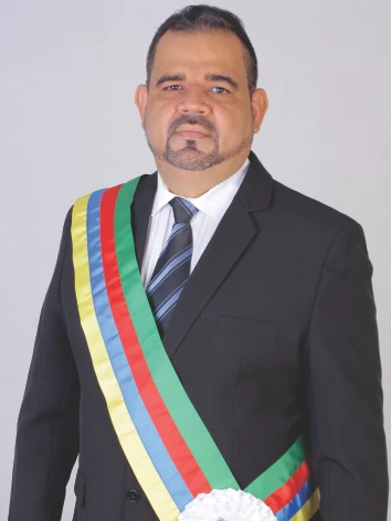  Prefeito de Buriticupu é afastado do cargo e passa a usar tornozeleira eletrônica