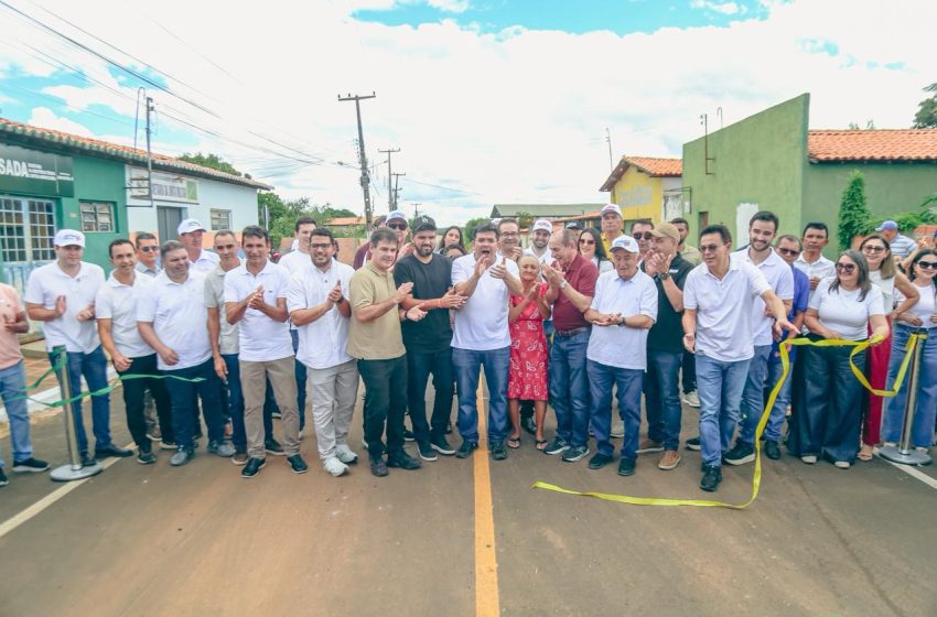  Rafael Fonteles inaugura obras de asfaltamento e anuncia novos investimentos em infraestrutura em Lagoa do Sítio