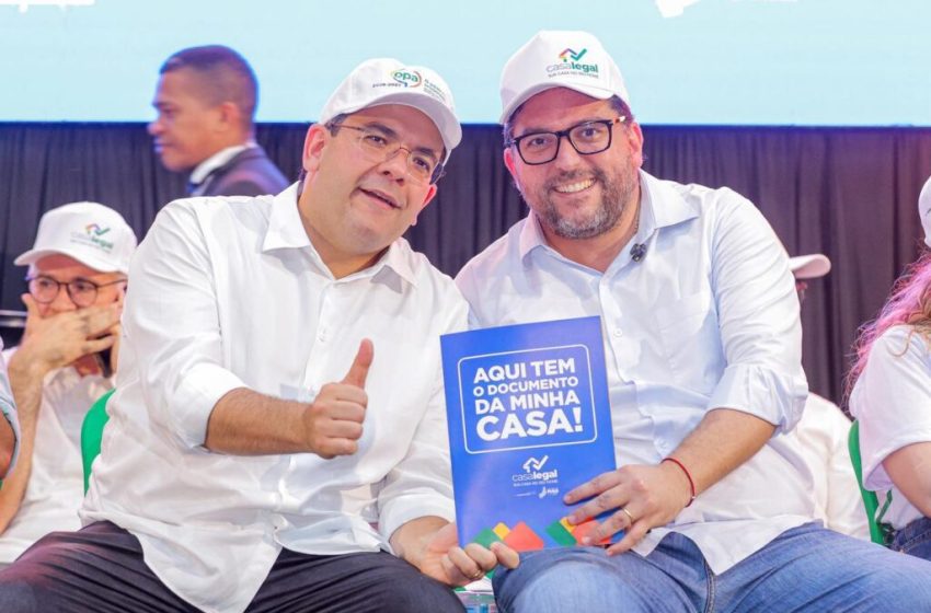  Rafael Fonteles entrega mais de 700 registros de imóveis para moradores da zona norte de Teresina nesta terça (2)