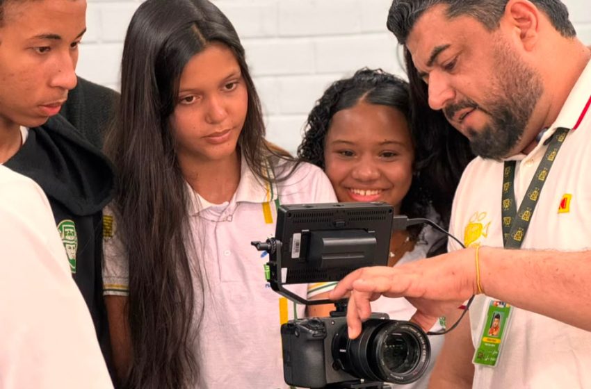  Seduc inicia nova etapa do projeto Cinema na Escola em sete municípios