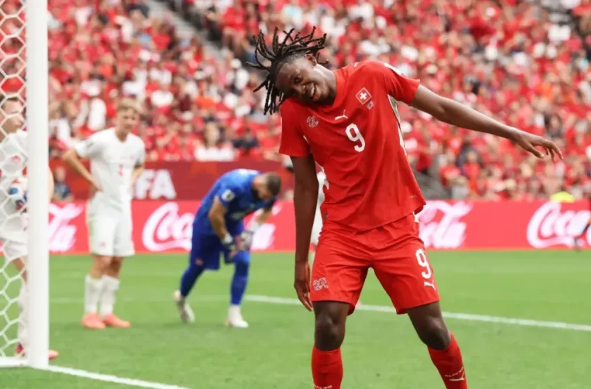  Pelo Grupo B da Copa, em jogo de 'compadres“, Suíça e Canadá se garantem no mata-mata