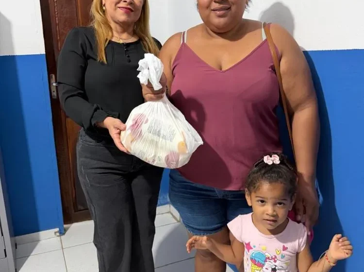  Prefeitura de Pau D’Arco do Piauí distribui leite para famílias em situação de vulnerabilidade social