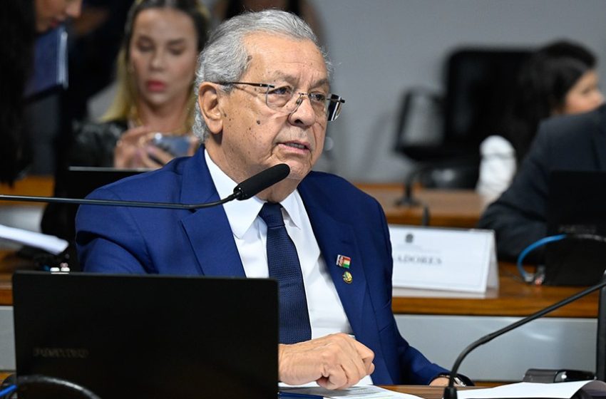  Projeto torna obrigatória oferta de álcool em gel em locais públicos