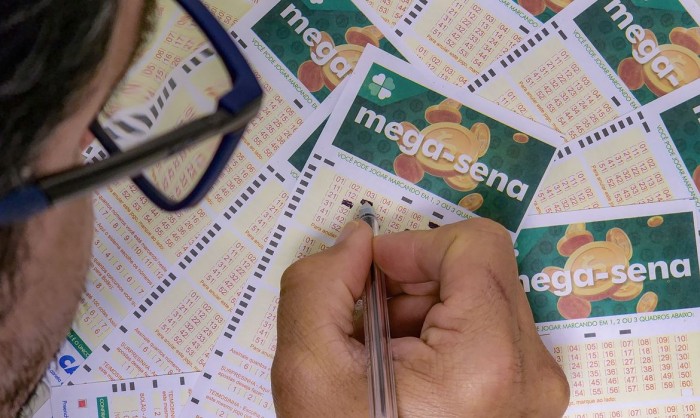  Mega-Sena acumula e prêmio principal vai para R$ 33 milhões