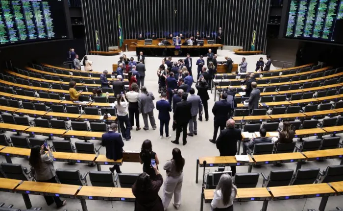  Câmara pode votar programa para pessoas com epilepsia e outras propostas nesta quinta-feira