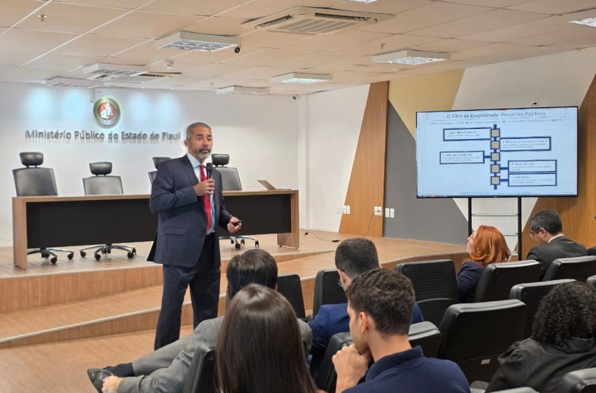  Projeto de extensão da Uespi promove debate sobre Direito Eleitoral em parceria com Ministério Público